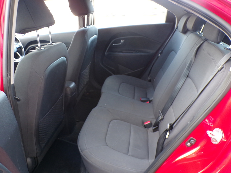 Kia Rio 2 - U1907