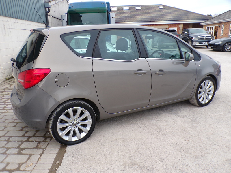 Vauxhall Meriva i Tech Line - U1915