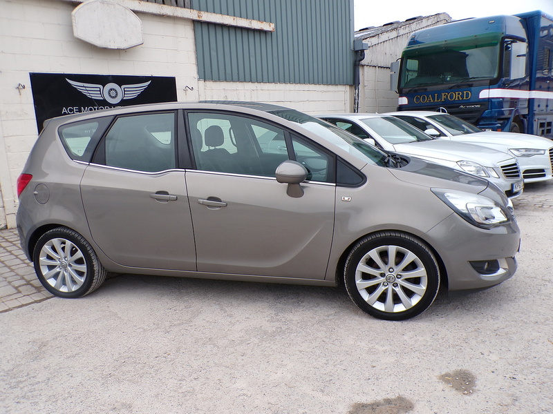 Vauxhall Meriva i Tech Line - U1915