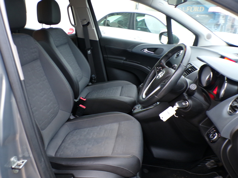 Vauxhall Meriva i Tech Line - U1915