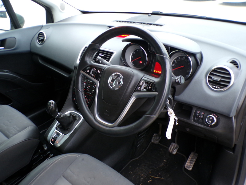 Vauxhall Meriva i Tech Line - U1915