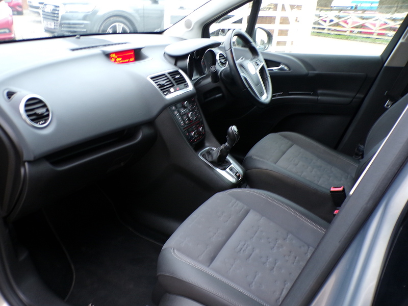 Vauxhall Meriva i Tech Line - U1915