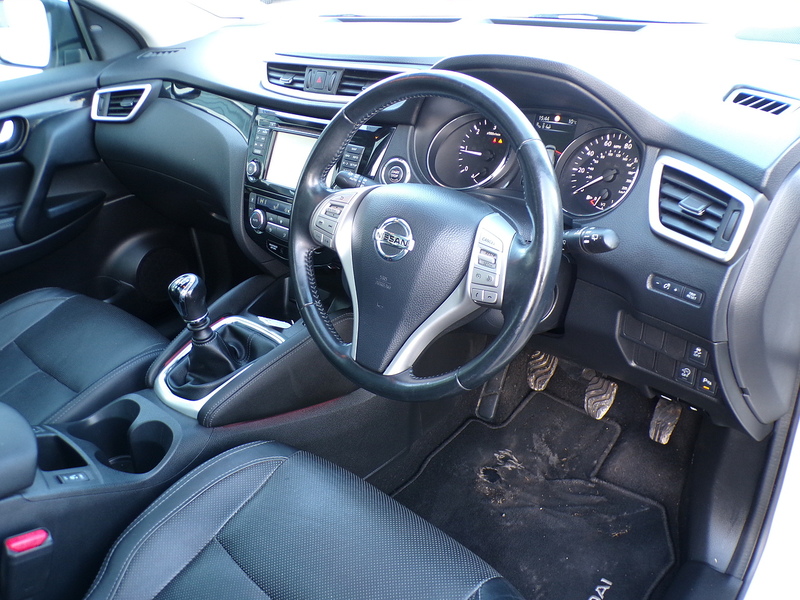 Nissan Qashqai dCi Tekna - U1916