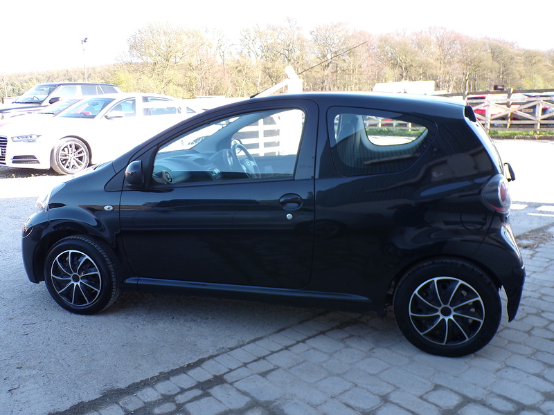 Toyota AYGO VVT-i Ice - U1920