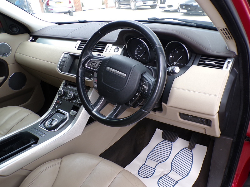 Land Rover Range Rover Evoque SD4 Pure Tech - U1921