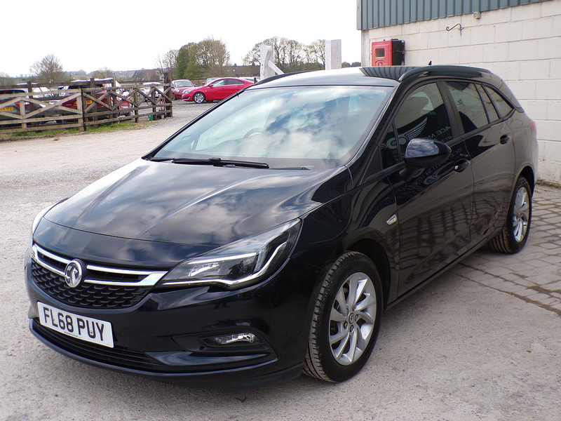 Vauxhall Astra CDTi ecoTEC BlueInjection Design - U1922