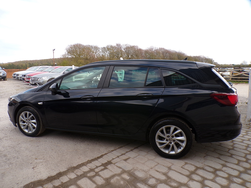 Vauxhall Astra CDTi ecoTEC BlueInjection Design - U1922