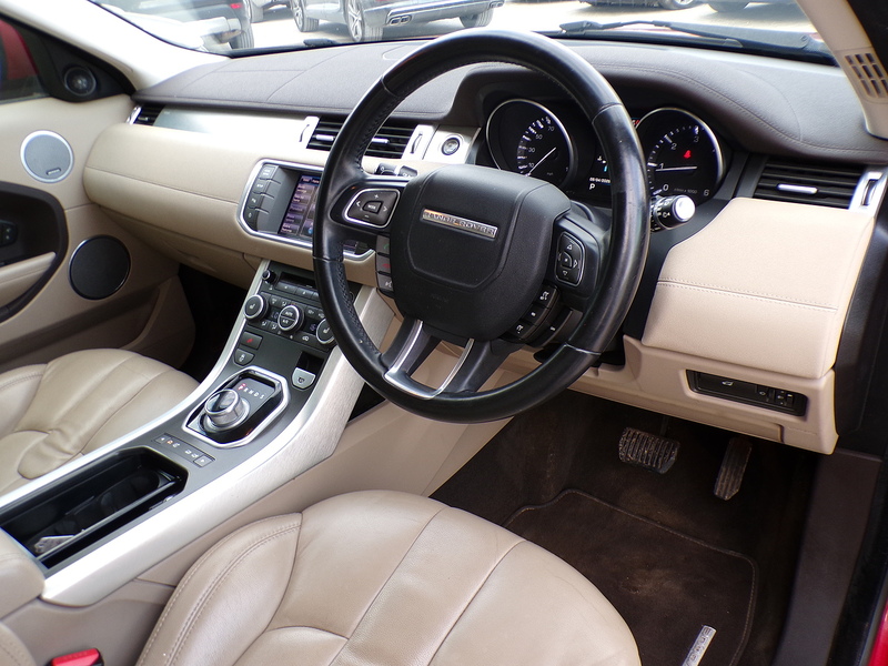 Land Rover Range Rover Evoque SD4 Pure - U1926