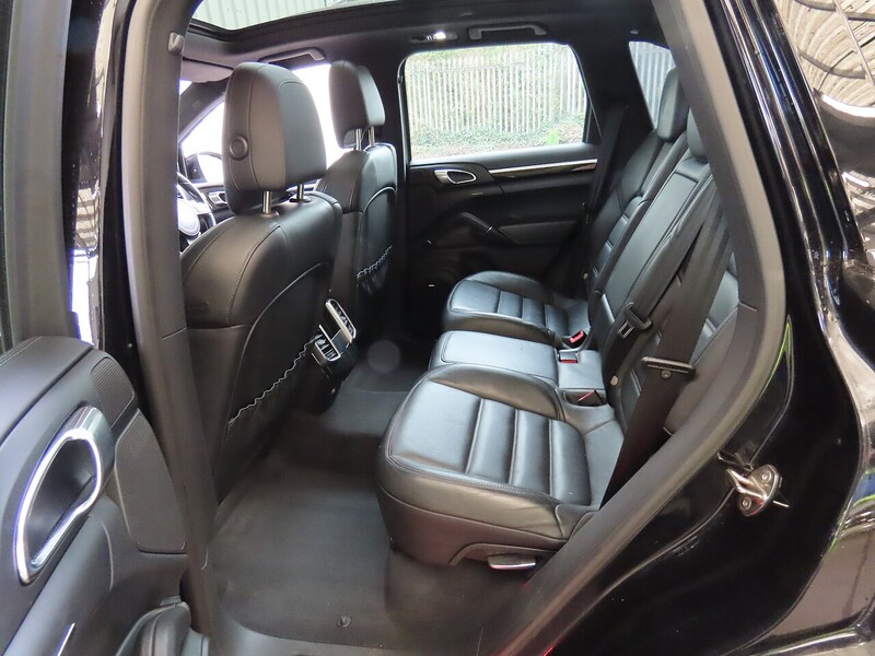 Porsche Cayenne TD V6 - U1927