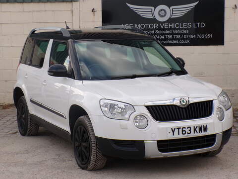 Skoda Yeti 1.6 dCi Tekna SUV 5dr Diesel Manual 2WD Euro 5 (s/s) (130 ps)