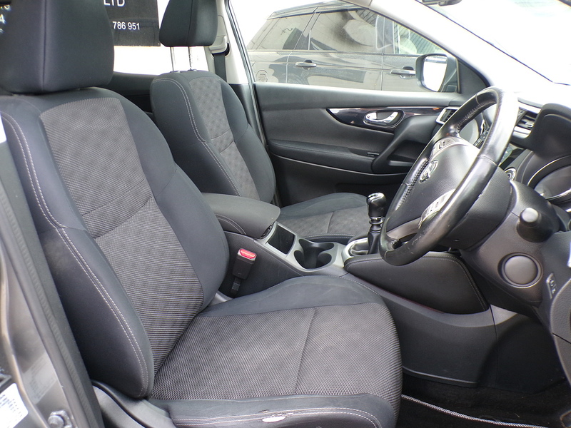 Nissan Qashqai dCi Acenta Premium - U1931