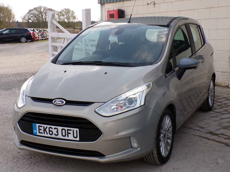 Ford B-Max TDCi Titanium - U1932