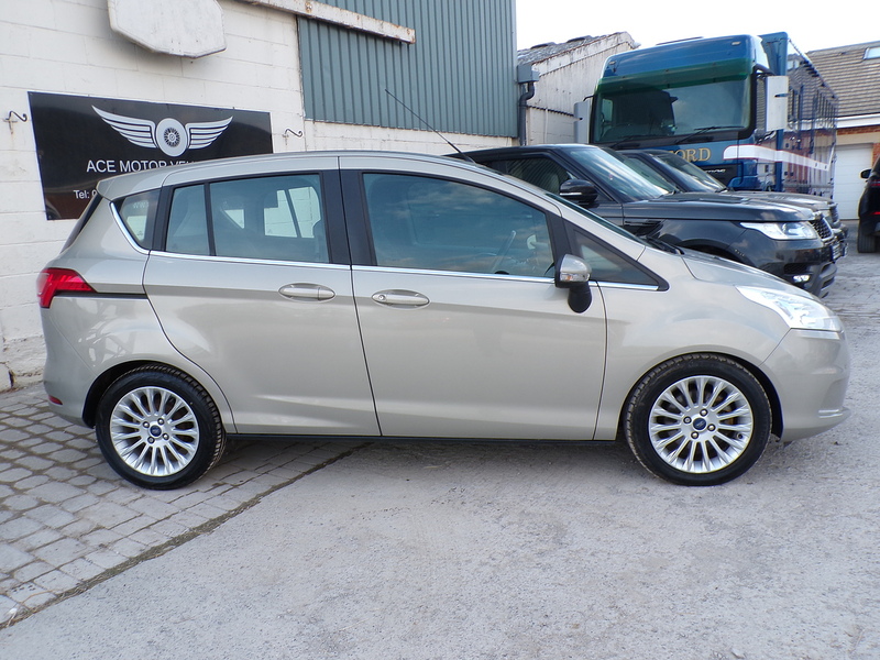 Ford B-Max TDCi Titanium - U1932