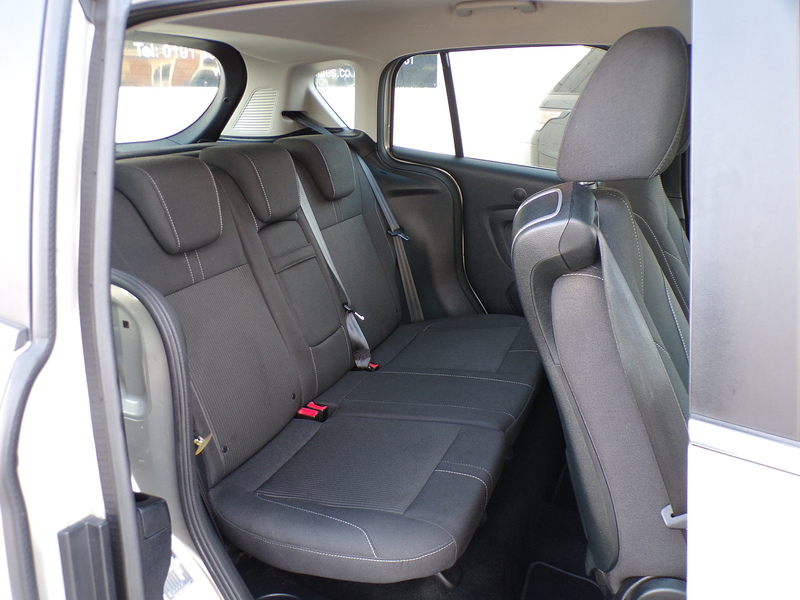 Ford B-Max TDCi Titanium - U1932