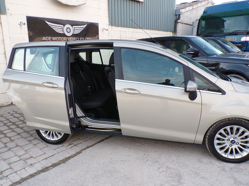 Ford B-Max TDCi Titanium - U1932