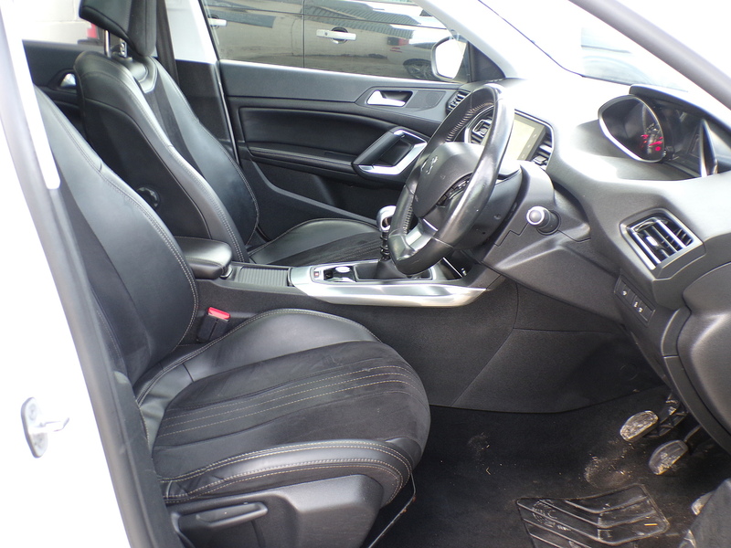 Peugeot 308 SW e-HDi Feline - U1935