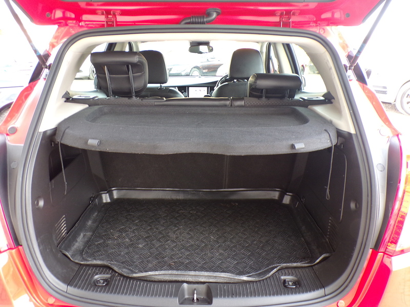 Vauxhall Mokka X i Turbo ecoTEC Griffin - U1936