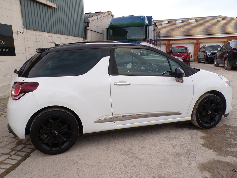 Citroen DS3 VTi DStyle Plus - U1938