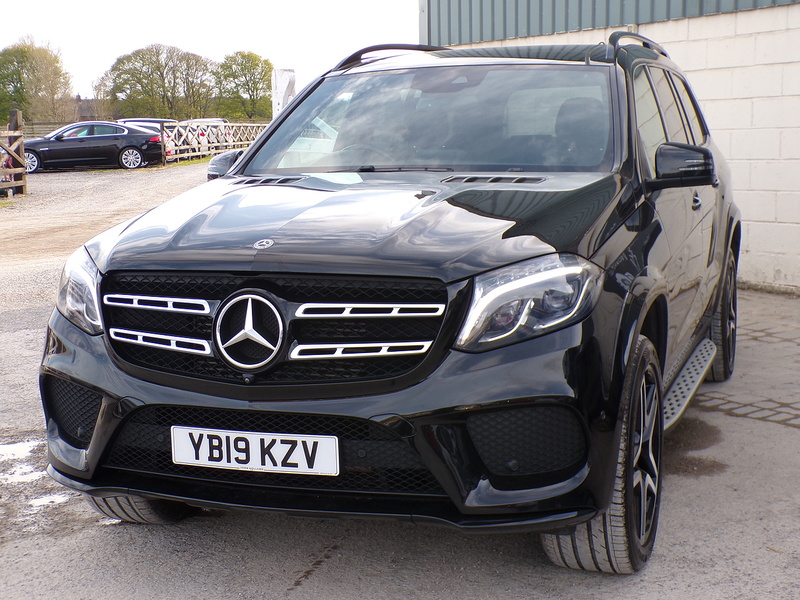 Mercedes-Benz GLS GLS350d V6 AMG Line - U1939