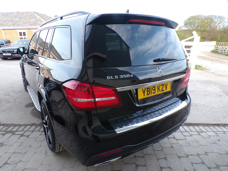 Mercedes-Benz GLS GLS350d V6 AMG Line - U1939