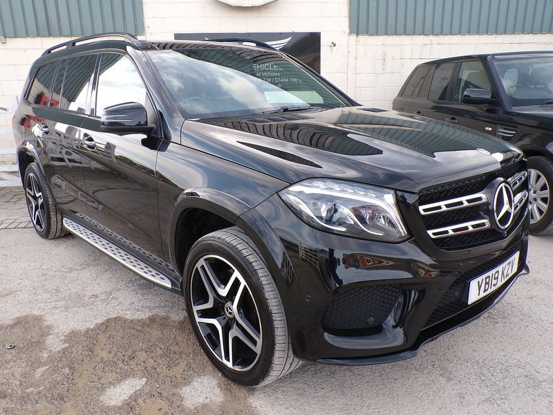 Mercedes-Benz GLS GLS350d V6 AMG Line - U1939