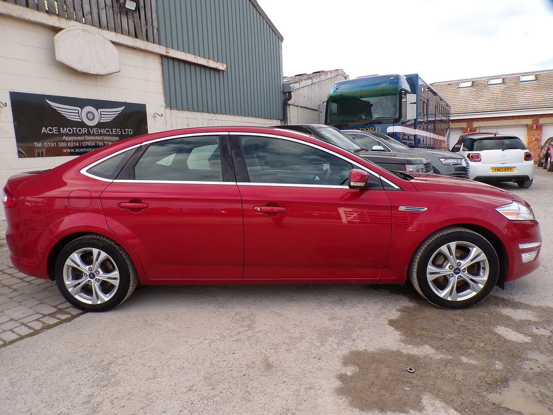Ford Mondeo TDCi ECOnetic Titanium - U1940