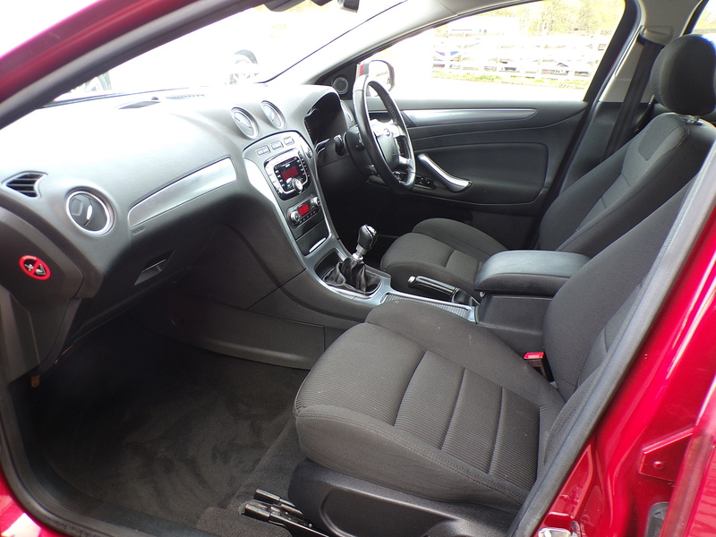 Ford Mondeo TDCi ECOnetic Titanium - U1940