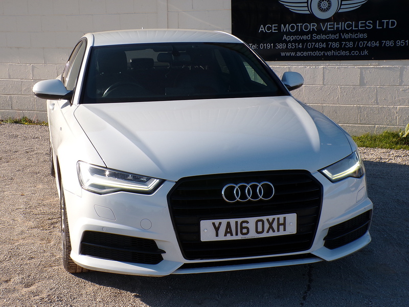 Audi A6 Saloon TDI ultra Black Edition - U1946