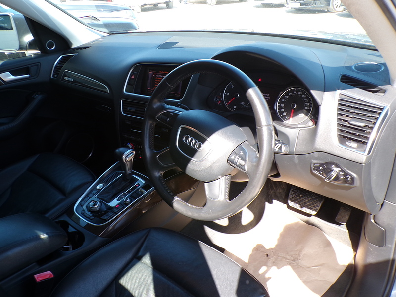Audi Q5 TDI SE - U1947
