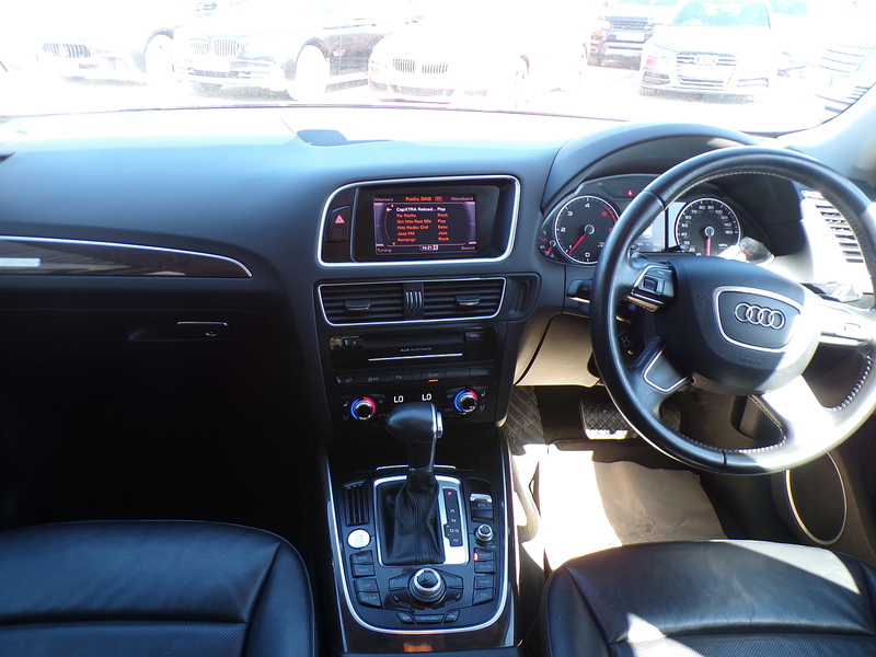 Audi Q5 TDI SE - U1947