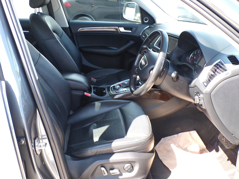 Audi Q5 TDI SE - U1947