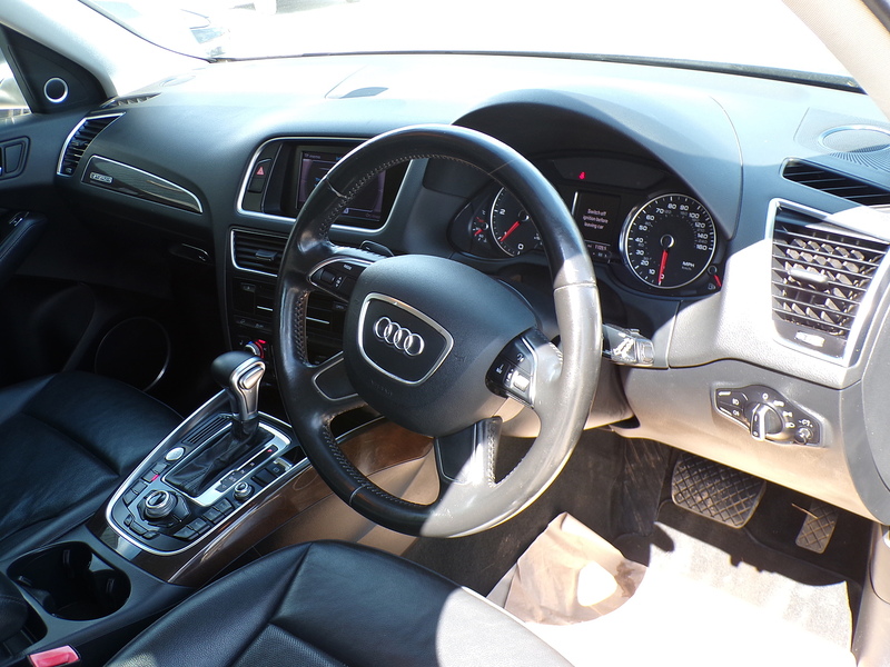 Audi Q5 TDI SE - U1947