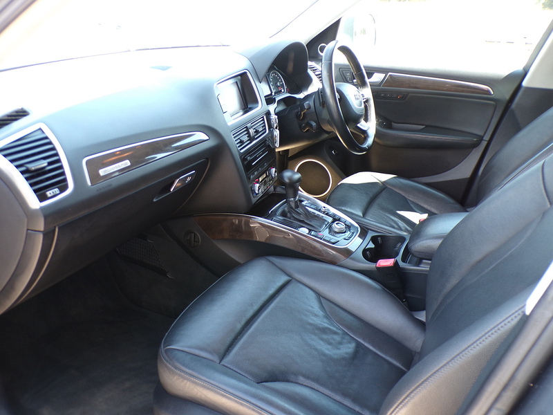 Audi Q5 TDI SE - U1947