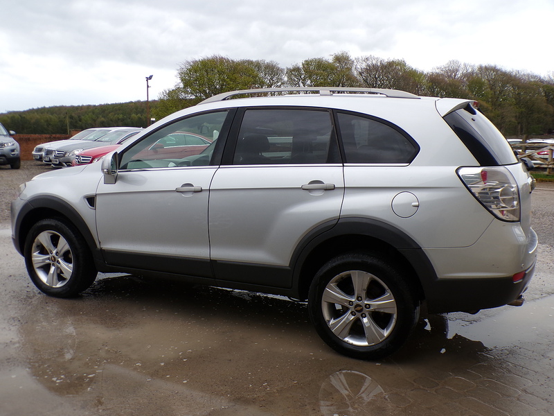 Chevrolet Captiva VCDi LTZ - U1957