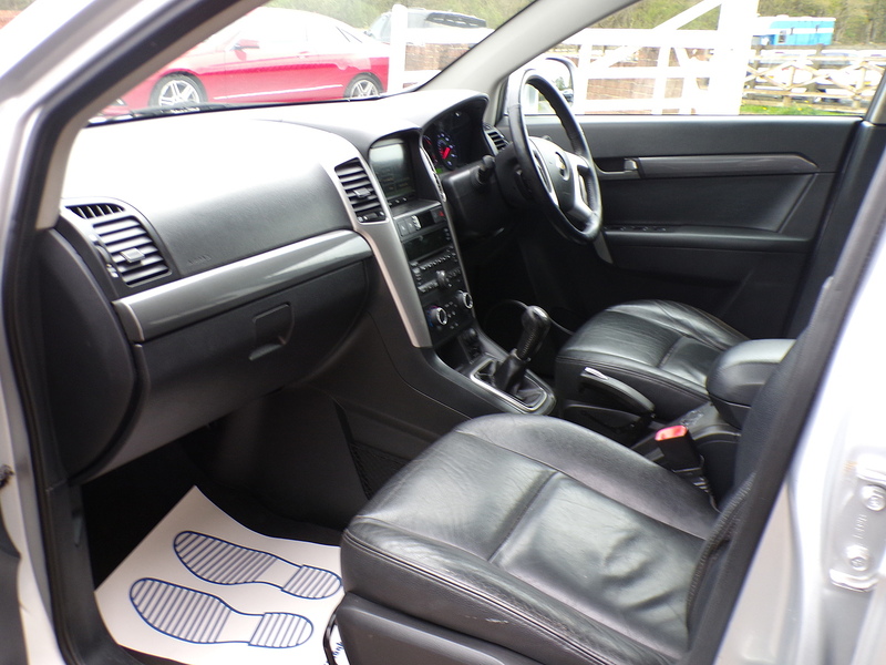 Chevrolet Captiva VCDi LTZ - U1957