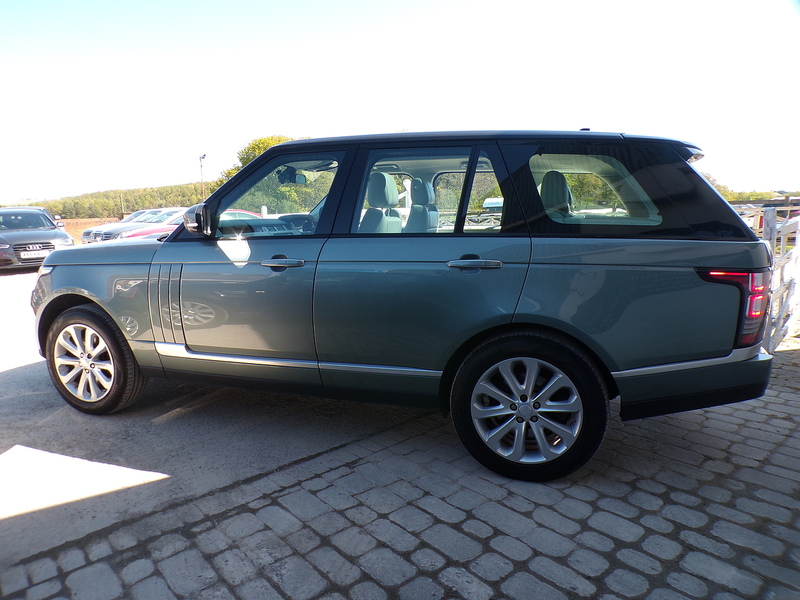Land Rover Range Rover TD V6 Vogue SE - U1964