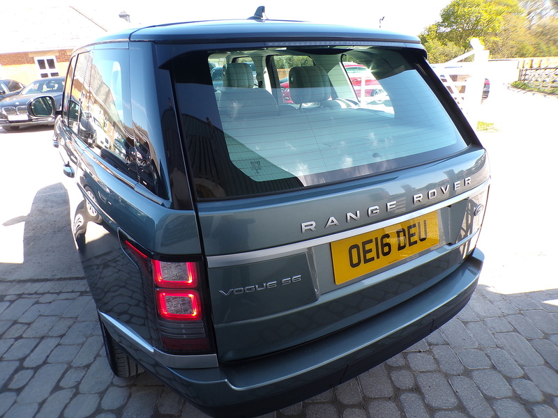 Land Rover Range Rover TD V6 Vogue SE - U1964