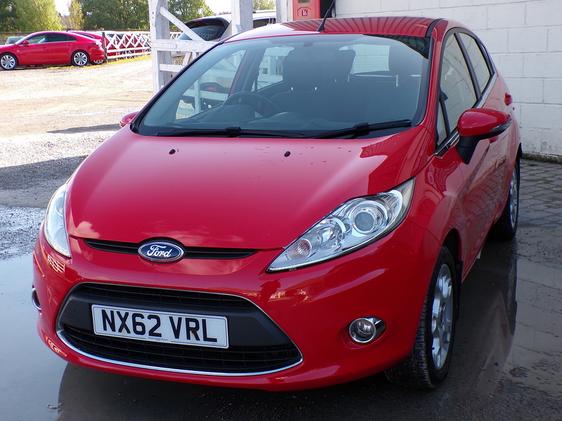 Ford Fiesta Zetec - U1974