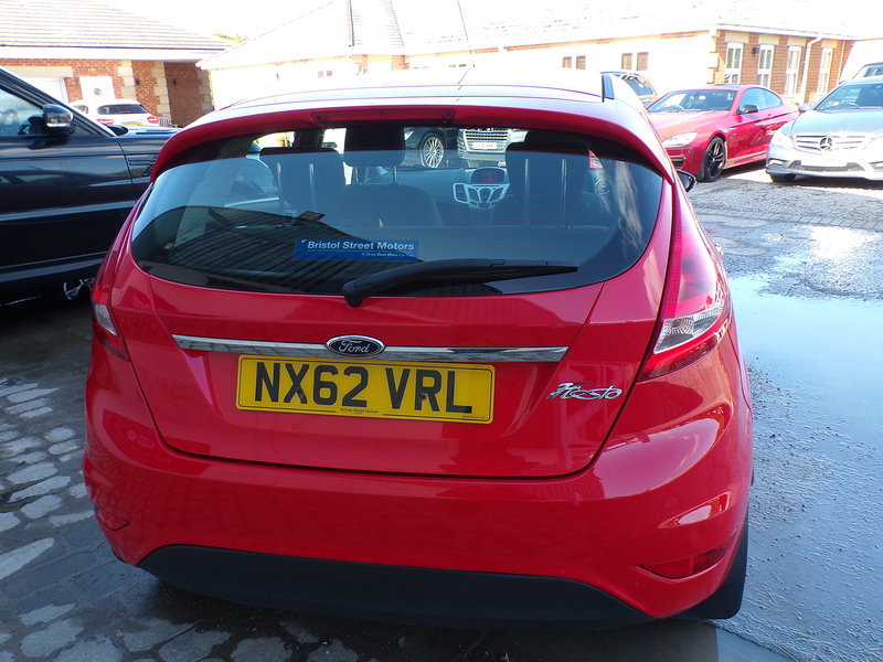 Ford Fiesta Zetec - U1974