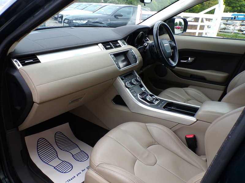 Land Rover Range Rover Evoque SD4 Pure - U1983