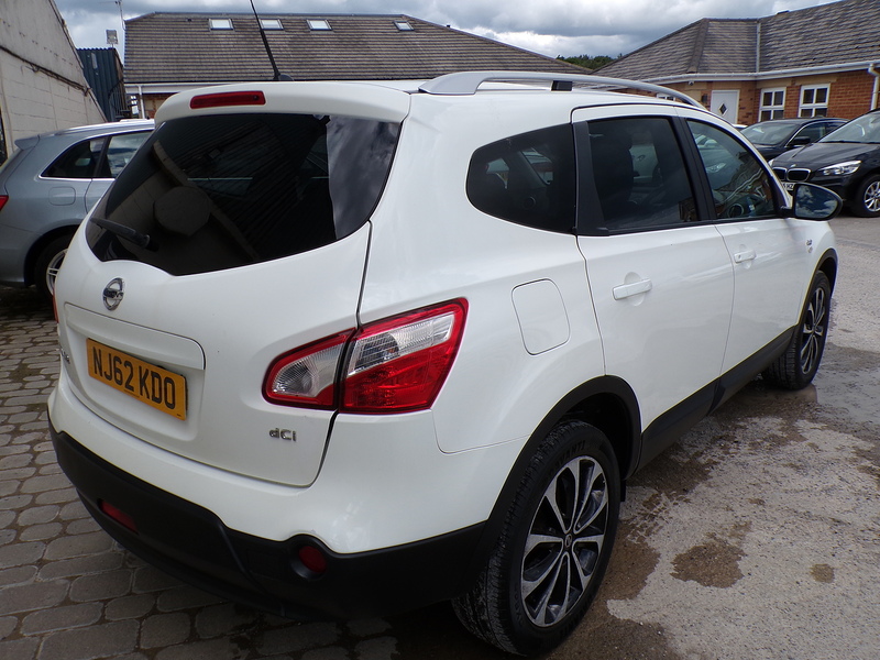Nissan Qashqai+2 dCi n-tec+ - U1985