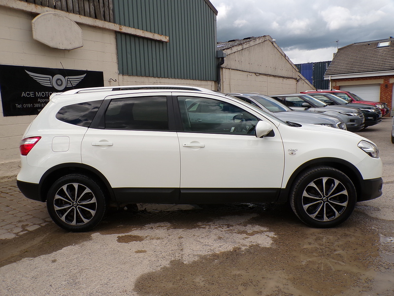 Nissan Qashqai+2 dCi n-tec+ - U1985