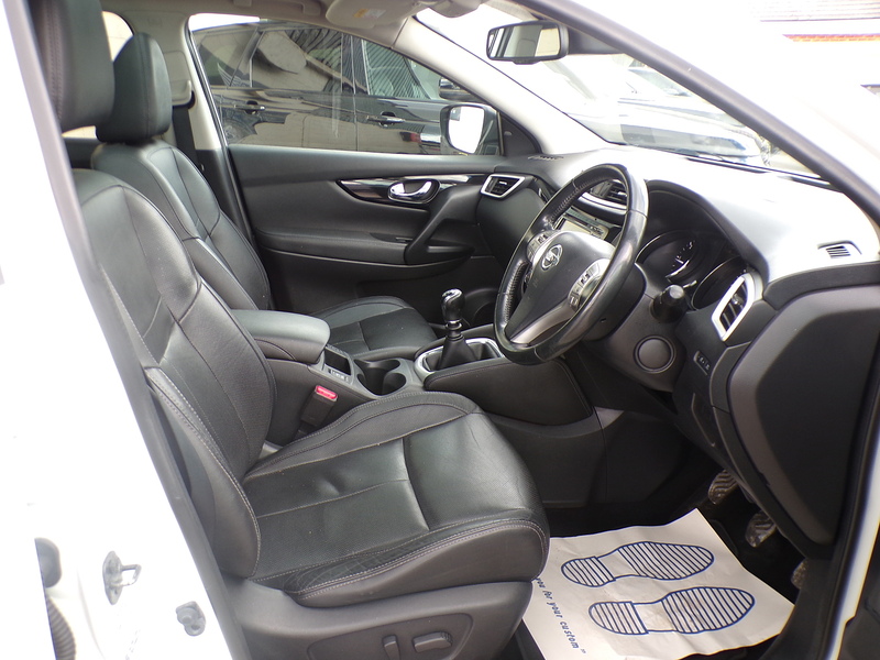 Nissan Qashqai dCi Tekna - U1989