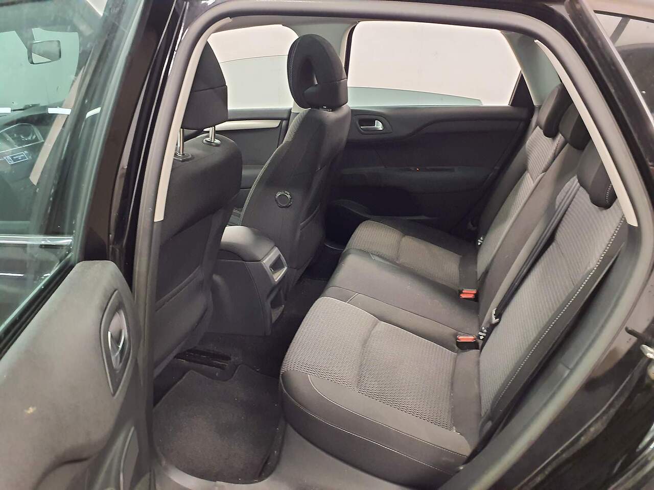2015 Citroen C4 thumbnail 9