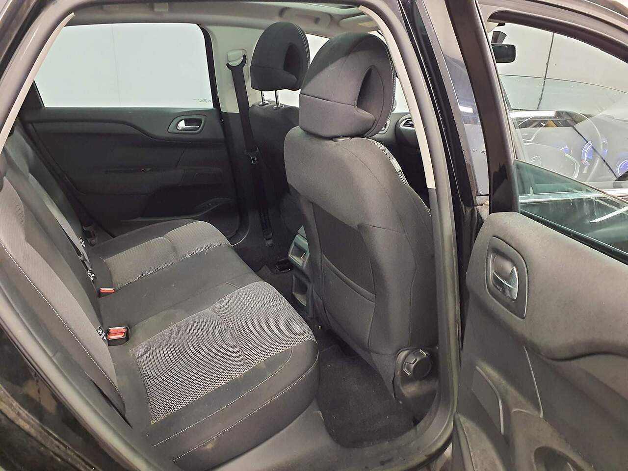 2015 Citroen C4 thumbnail 10