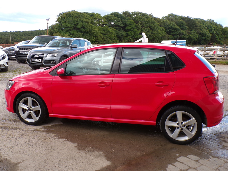 Volkswagen Polo TDI BlueMotion Tech SEL - U1995