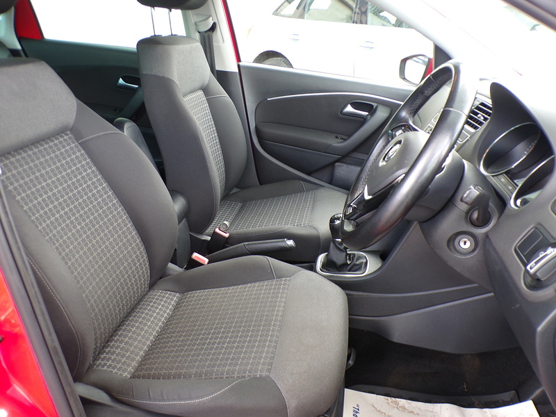 Volkswagen Polo TDI BlueMotion Tech SEL - U1995