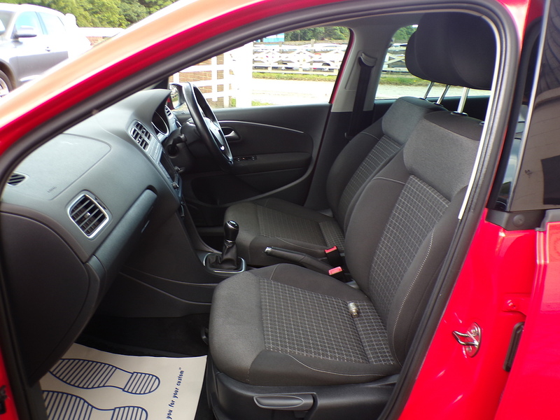 Volkswagen Polo TDI BlueMotion Tech SEL - U1995