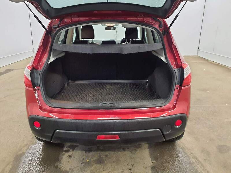 Nissan Qashqai 360 - U1996