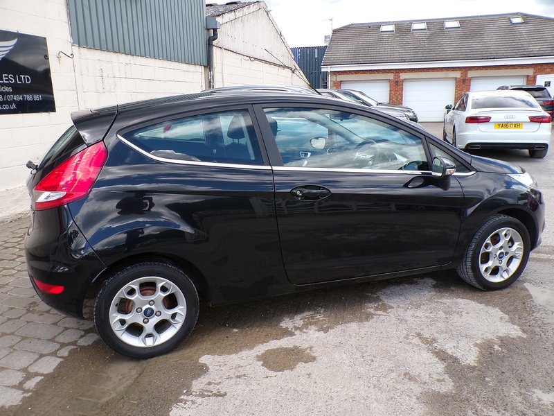 Ford Fiesta Zetec - U1997
